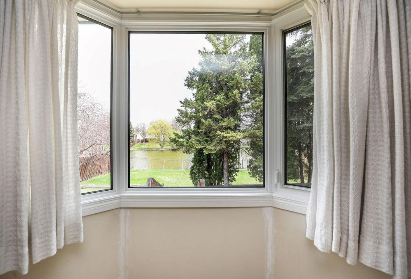 22 Swan Lake, 3 Bedrooms Bedrooms, 12 Rooms Rooms,2 BathroomsBathrooms,Residential,For Sale,Swan Lake