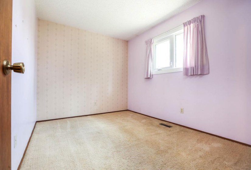 22 Swan Lake, 3 Bedrooms Bedrooms, 12 Rooms Rooms,2 BathroomsBathrooms,Residential,For Sale,Swan Lake
