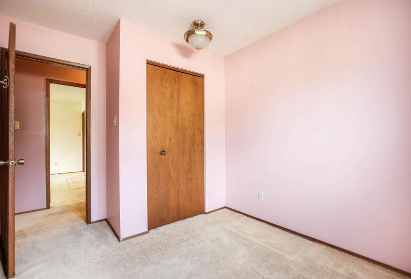 22 Swan Lake, 3 Bedrooms Bedrooms, 12 Rooms Rooms,2 BathroomsBathrooms,Residential,For Sale,Swan Lake