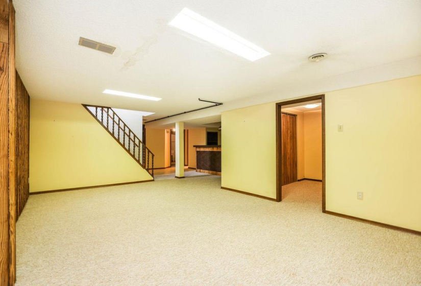 22 Swan Lake, 3 Bedrooms Bedrooms, 12 Rooms Rooms,2 BathroomsBathrooms,Residential,For Sale,Swan Lake