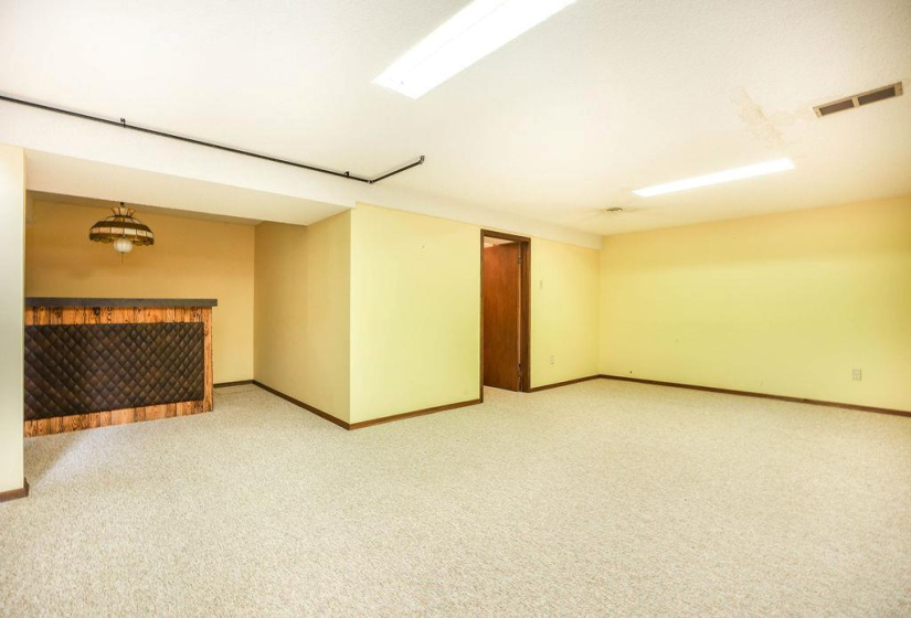 22 Swan Lake, 3 Bedrooms Bedrooms, 12 Rooms Rooms,2 BathroomsBathrooms,Residential,For Sale,Swan Lake