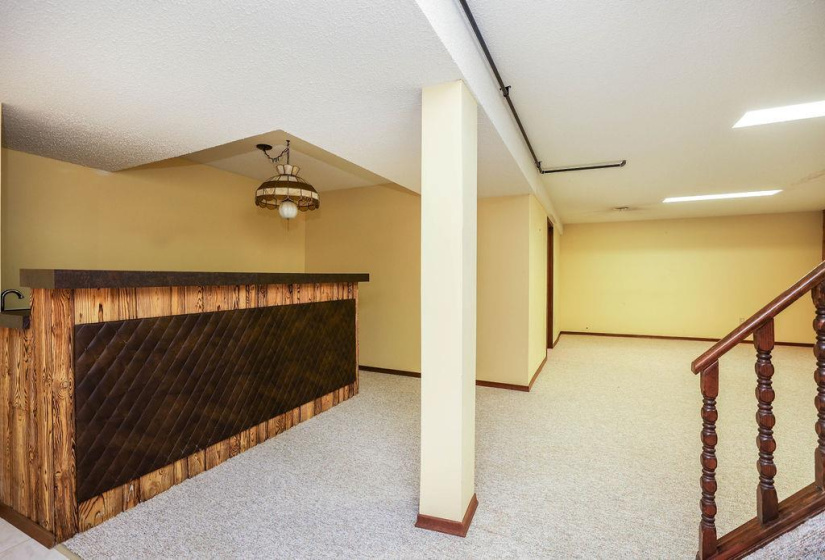 22 Swan Lake, 3 Bedrooms Bedrooms, 12 Rooms Rooms,2 BathroomsBathrooms,Residential,For Sale,Swan Lake