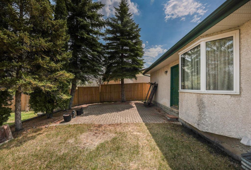 22 Swan Lake, 3 Bedrooms Bedrooms, 12 Rooms Rooms,2 BathroomsBathrooms,Residential,For Sale,Swan Lake