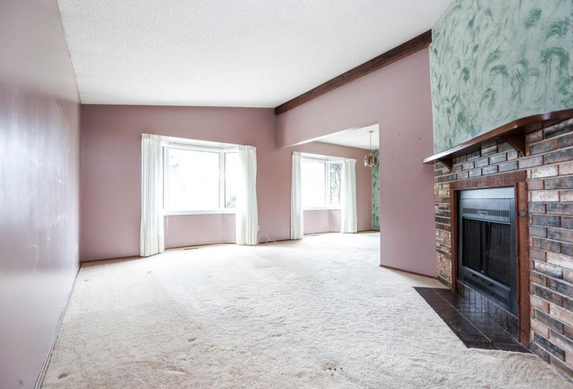 22 Swan Lake, 3 Bedrooms Bedrooms, 12 Rooms Rooms,2 BathroomsBathrooms,Residential,For Sale,Swan Lake