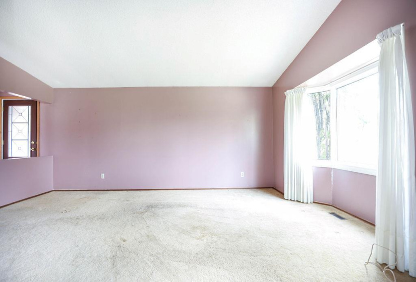 22 Swan Lake, 3 Bedrooms Bedrooms, 12 Rooms Rooms,2 BathroomsBathrooms,Residential,For Sale,Swan Lake
