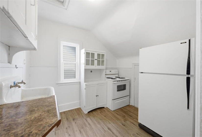 498 Mountain, 3 Bedrooms Bedrooms, 9 Rooms Rooms,2 BathroomsBathrooms,Residential,For Sale,Mountain