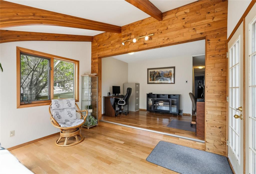 251 Augusta, 3 Bedrooms Bedrooms, 14 Rooms Rooms,3 BathroomsBathrooms,Residential,For Sale,Augusta