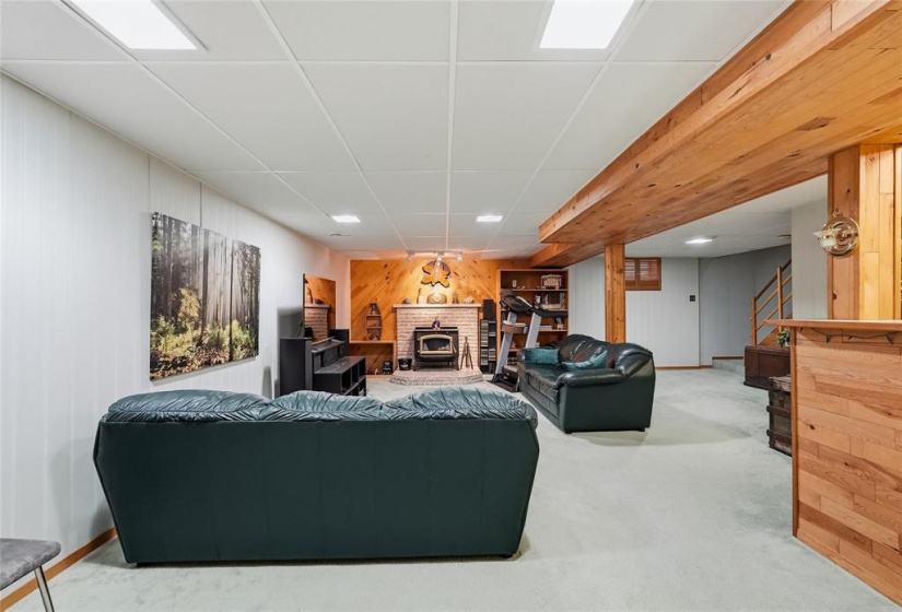 251 Augusta, 3 Bedrooms Bedrooms, 14 Rooms Rooms,3 BathroomsBathrooms,Residential,For Sale,Augusta