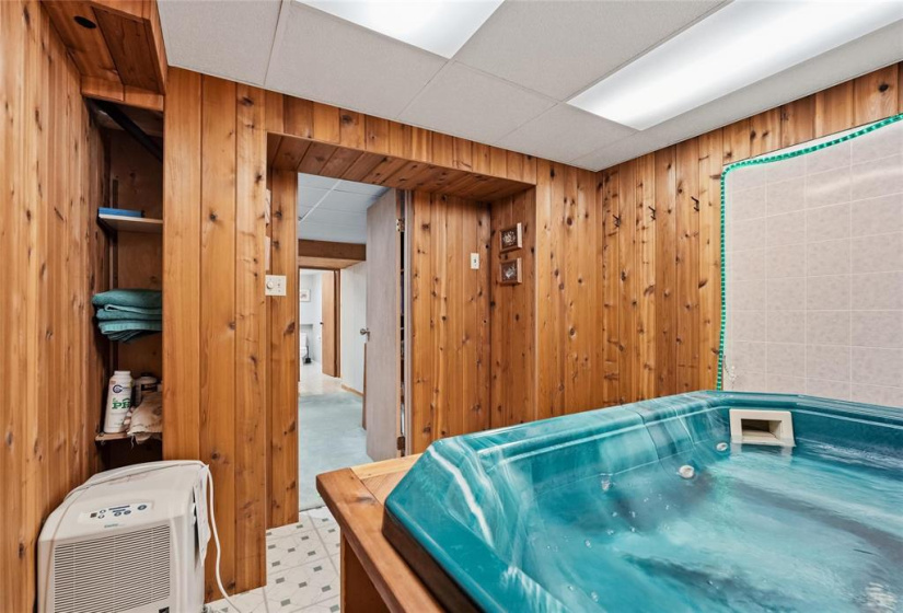 251 Augusta, 3 Bedrooms Bedrooms, 14 Rooms Rooms,3 BathroomsBathrooms,Residential,For Sale,Augusta