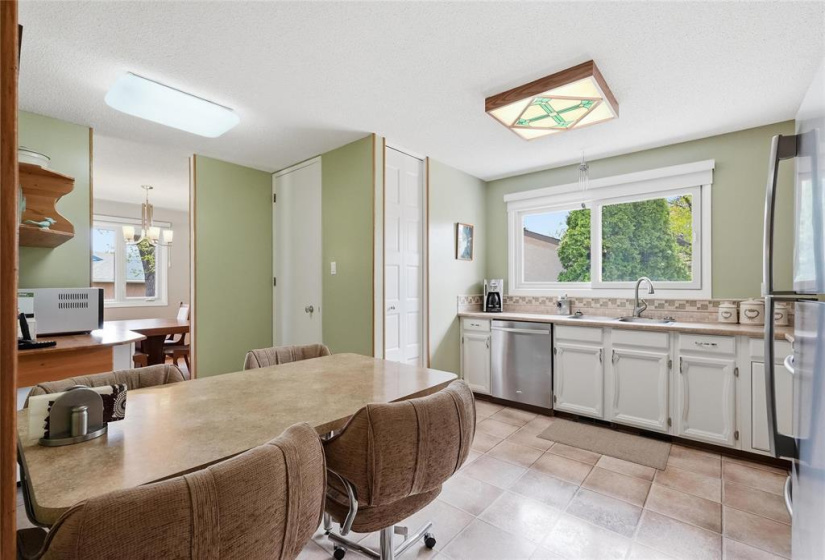 251 Augusta, 3 Bedrooms Bedrooms, 14 Rooms Rooms,3 BathroomsBathrooms,Residential,For Sale,Augusta