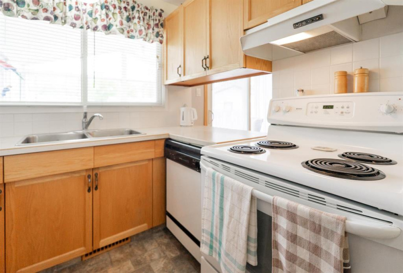 372 Hillary, 3 Bedrooms Bedrooms, 12 Rooms Rooms,2 BathroomsBathrooms,Residential,For Sale,Hillary
