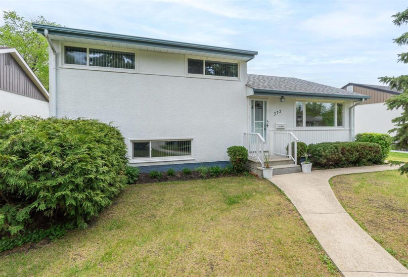 372 Hillary, 3 Bedrooms Bedrooms, 12 Rooms Rooms,2 BathroomsBathrooms,Residential,For Sale,Hillary