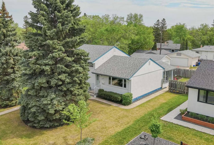 372 Hillary, 3 Bedrooms Bedrooms, 12 Rooms Rooms,2 BathroomsBathrooms,Residential,For Sale,Hillary