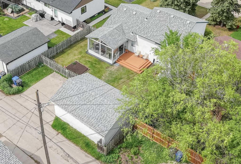 372 Hillary, 3 Bedrooms Bedrooms, 12 Rooms Rooms,2 BathroomsBathrooms,Residential,For Sale,Hillary