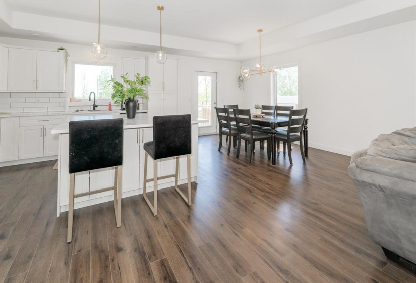 22 BRAMBLEWOOD, 3 Bedrooms Bedrooms, 9 Rooms Rooms,2 BathroomsBathrooms,Residential,For Sale,BRAMBLEWOOD