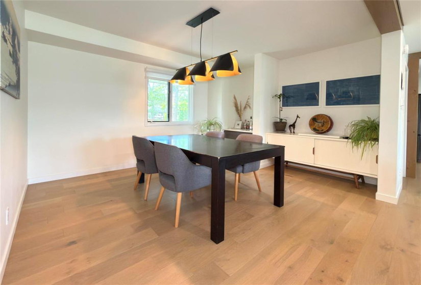 525 River, 3 Bedrooms Bedrooms, 9 Rooms Rooms,2 BathroomsBathrooms,Residential,For Sale,River