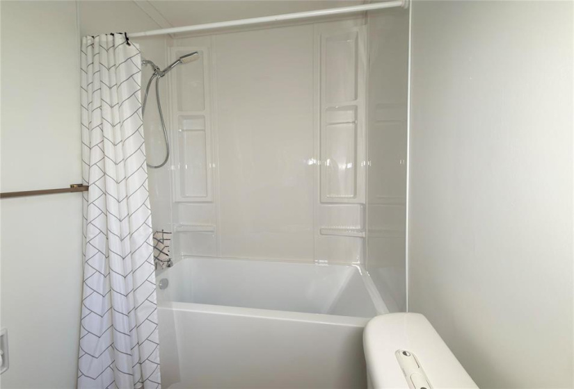525 River, 3 Bedrooms Bedrooms, 9 Rooms Rooms,2 BathroomsBathrooms,Residential,For Sale,River