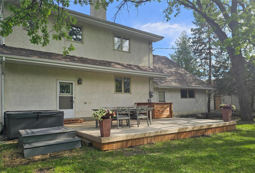 525 River, 3 Bedrooms Bedrooms, 9 Rooms Rooms,2 BathroomsBathrooms,Residential,For Sale,River