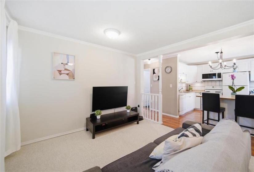 75 Worthington, 3 Bedrooms Bedrooms, 7 Rooms Rooms,1 BathroomBathrooms,Residential,For Sale,Worthington