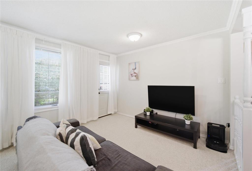 75 Worthington, 3 Bedrooms Bedrooms, 7 Rooms Rooms,1 BathroomBathrooms,Residential,For Sale,Worthington