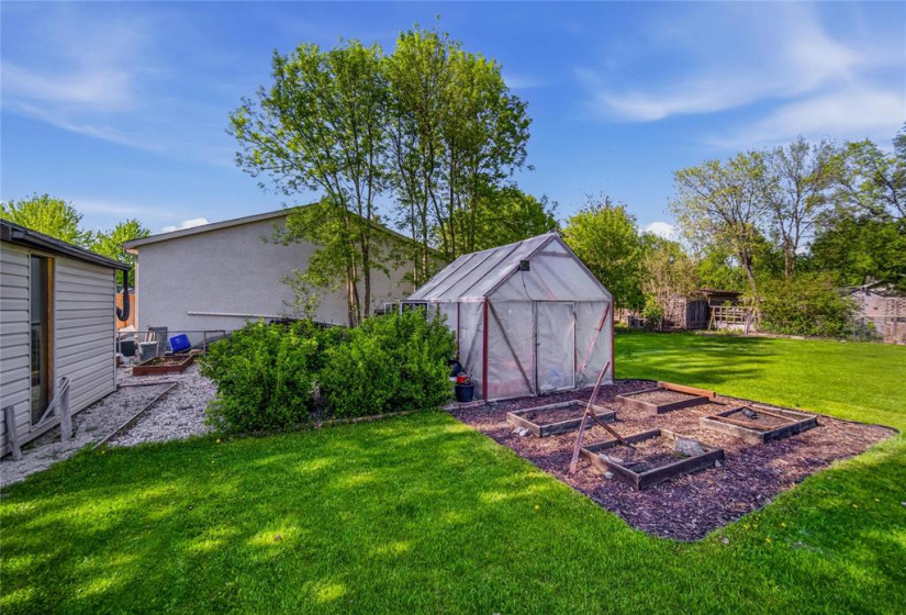 75 Worthington, 3 Bedrooms Bedrooms, 7 Rooms Rooms,1 BathroomBathrooms,Residential,For Sale,Worthington