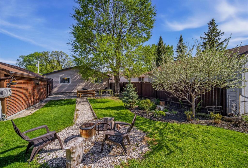 75 Worthington, 3 Bedrooms Bedrooms, 7 Rooms Rooms,1 BathroomBathrooms,Residential,For Sale,Worthington