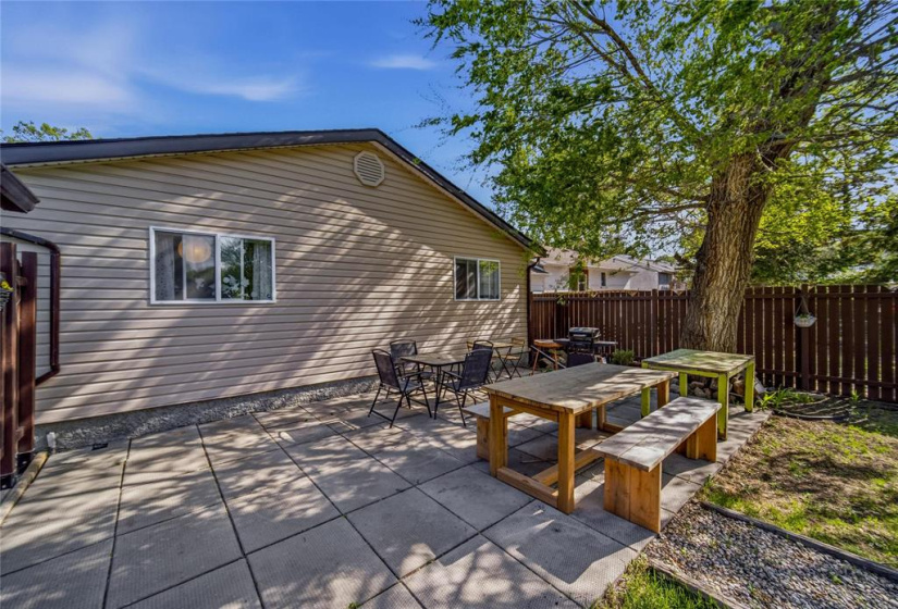 75 Worthington, 3 Bedrooms Bedrooms, 7 Rooms Rooms,1 BathroomBathrooms,Residential,For Sale,Worthington