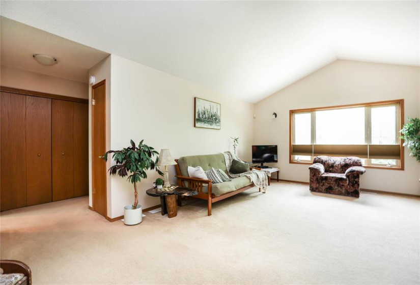 112 BELANGER, 2 Bedrooms Bedrooms, 6 Rooms Rooms,1 BathroomBathrooms,Residential,For Sale,BELANGER