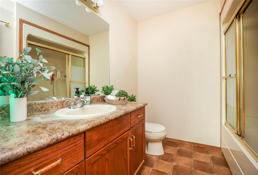 112 BELANGER, 2 Bedrooms Bedrooms, 6 Rooms Rooms,1 BathroomBathrooms,Residential,For Sale,BELANGER