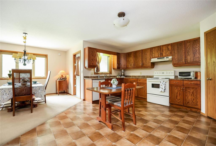 112 BELANGER, 2 Bedrooms Bedrooms, 6 Rooms Rooms,1 BathroomBathrooms,Residential,For Sale,BELANGER