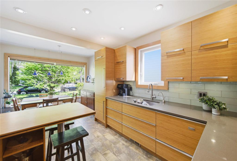 409 Borebank, 3 Bedrooms Bedrooms, 9 Rooms Rooms,2 BathroomsBathrooms,Residential,For Sale,Borebank