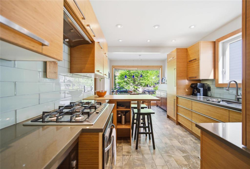 409 Borebank, 3 Bedrooms Bedrooms, 9 Rooms Rooms,2 BathroomsBathrooms,Residential,For Sale,Borebank
