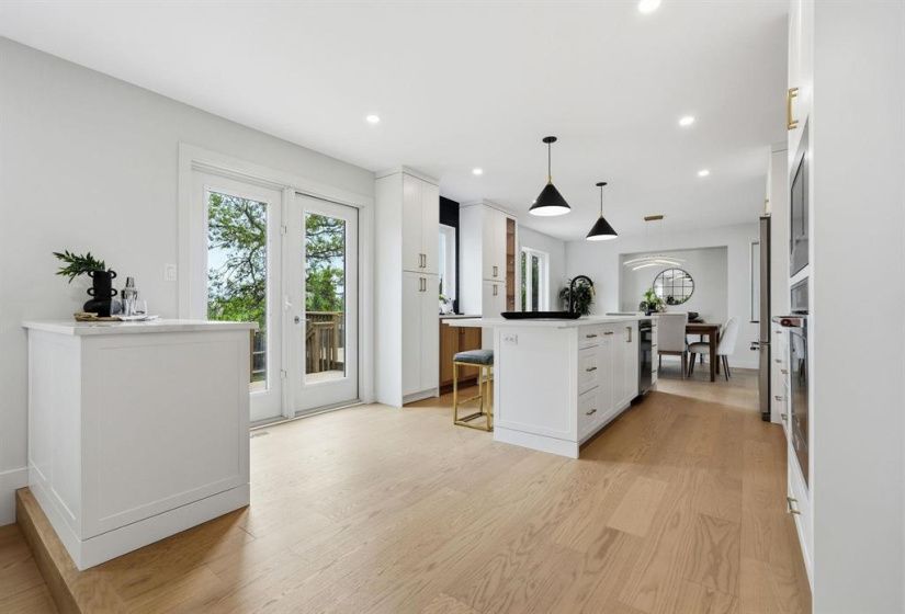 162 Park, 4 Bedrooms Bedrooms, 17 Rooms Rooms,3 BathroomsBathrooms,Residential,For Sale,Park