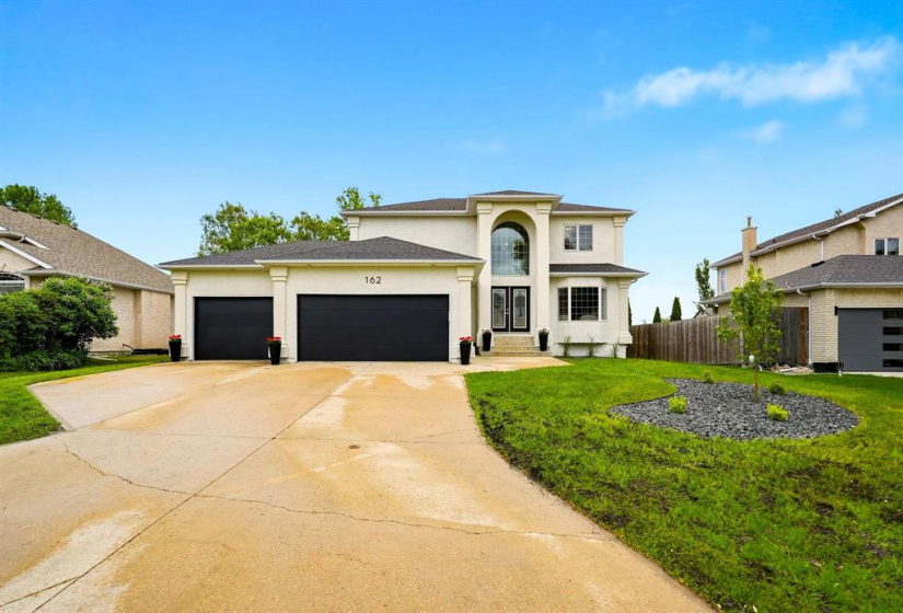 162 Park, 4 Bedrooms Bedrooms, 17 Rooms Rooms,3 BathroomsBathrooms,Residential,For Sale,Park
