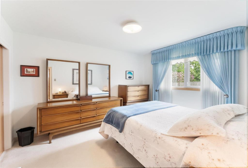 8 D'orsay, 3 Bedrooms Bedrooms, 9 Rooms Rooms,2 BathroomsBathrooms,Residential,For Sale,D'orsay