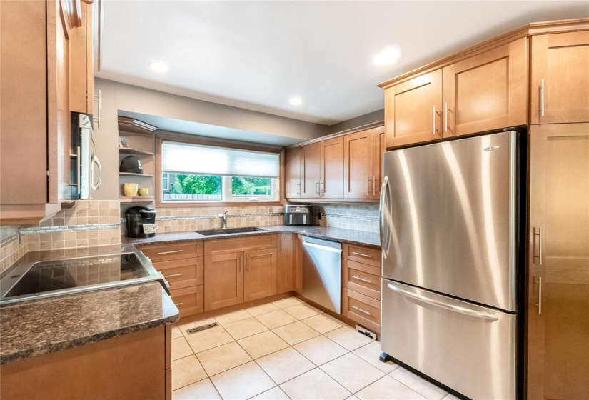 52 Fallbrook, 3 Bedrooms Bedrooms, 10 Rooms Rooms,2 BathroomsBathrooms,Residential,For Sale,Fallbrook