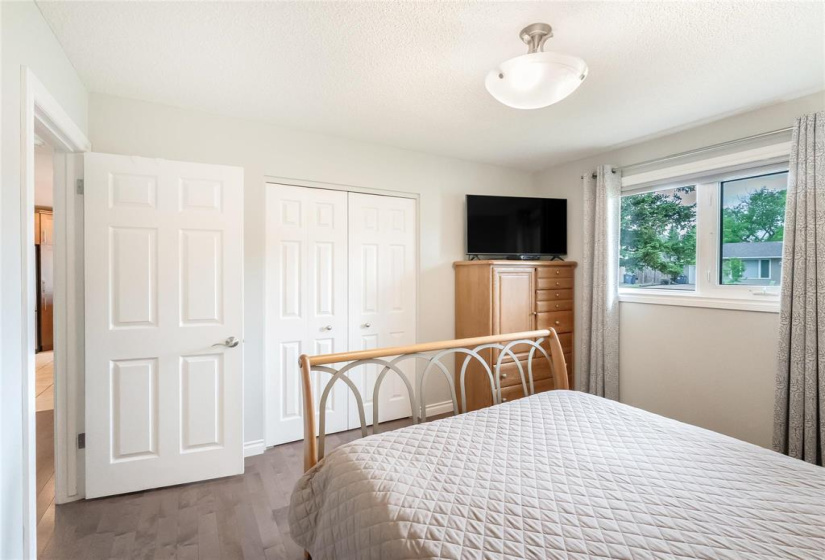 52 Fallbrook, 3 Bedrooms Bedrooms, 10 Rooms Rooms,2 BathroomsBathrooms,Residential,For Sale,Fallbrook
