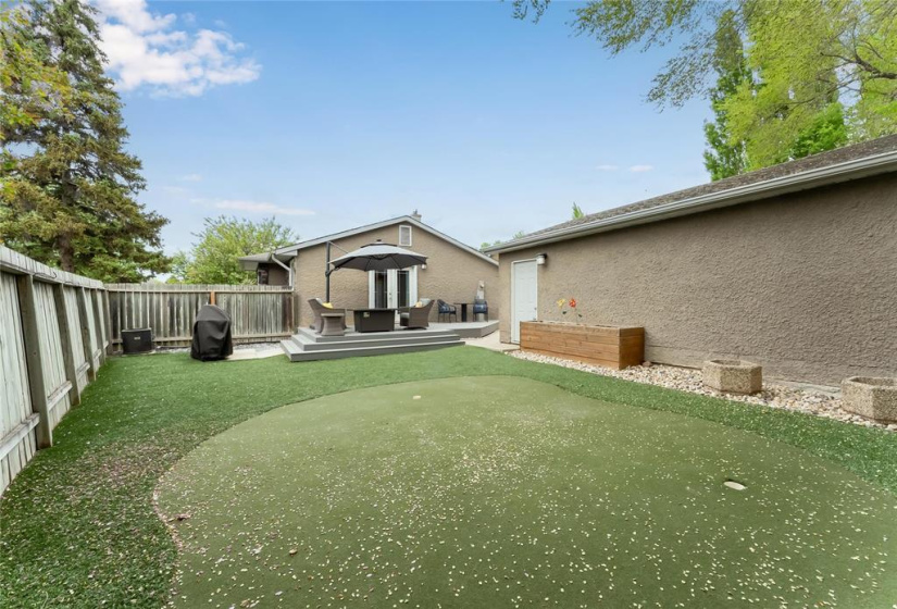 Putting green