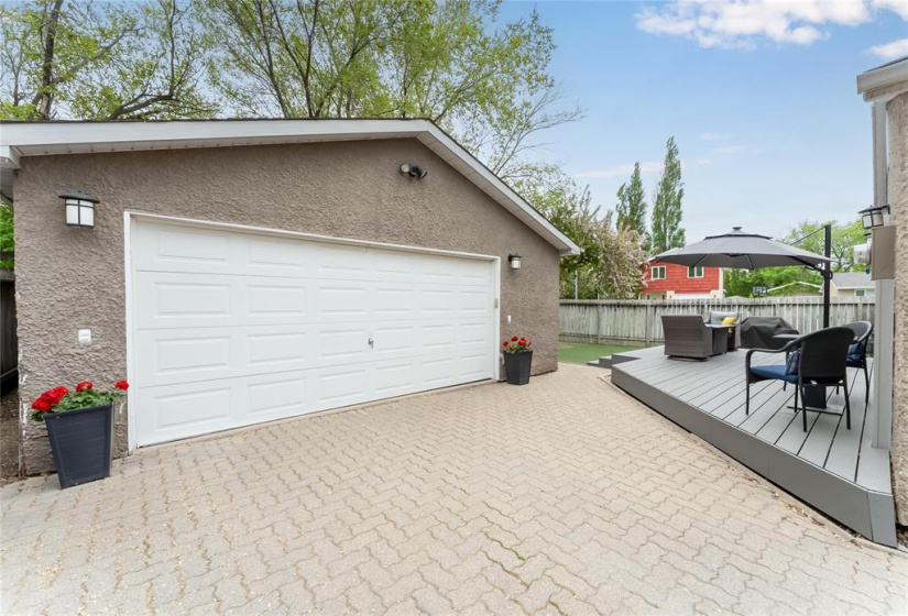24' x 26' insulated garage