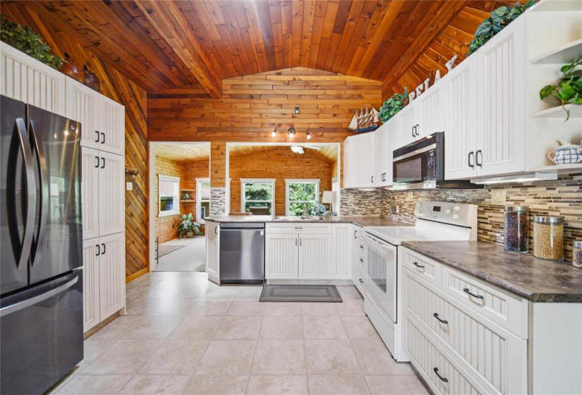 10 Driftwood, 3 Bedrooms Bedrooms, 8 Rooms Rooms,1 BathroomBathrooms,Residential,For Sale,Driftwood
