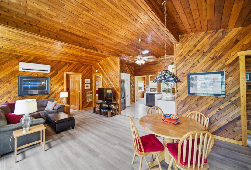 10 Driftwood, 3 Bedrooms Bedrooms, 8 Rooms Rooms,1 BathroomBathrooms,Residential,For Sale,Driftwood