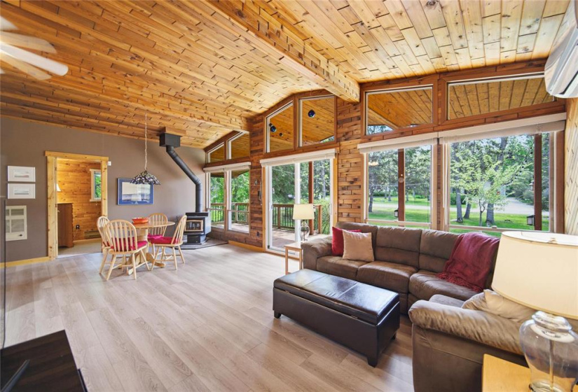 10 Driftwood, 3 Bedrooms Bedrooms, 8 Rooms Rooms,1 BathroomBathrooms,Residential,For Sale,Driftwood
