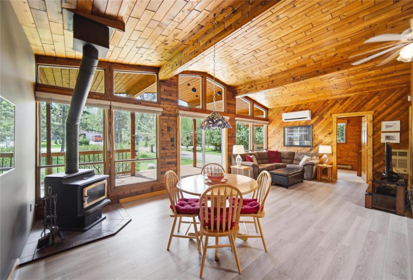 10 Driftwood, 3 Bedrooms Bedrooms, 8 Rooms Rooms,1 BathroomBathrooms,Residential,For Sale,Driftwood