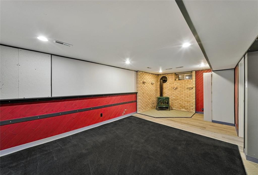 775 Harstone, 4 Bedrooms Bedrooms, 11 Rooms Rooms,2 BathroomsBathrooms,Residential,For Sale,Harstone