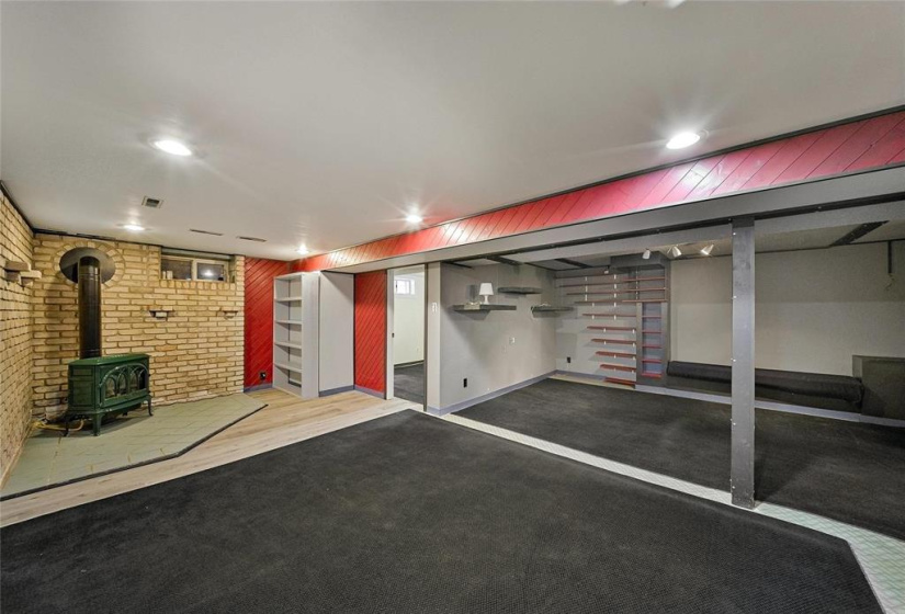 775 Harstone, 4 Bedrooms Bedrooms, 11 Rooms Rooms,2 BathroomsBathrooms,Residential,For Sale,Harstone