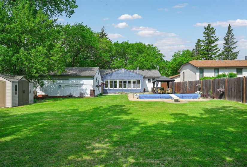 775 Harstone, 4 Bedrooms Bedrooms, 11 Rooms Rooms,2 BathroomsBathrooms,Residential,For Sale,Harstone
