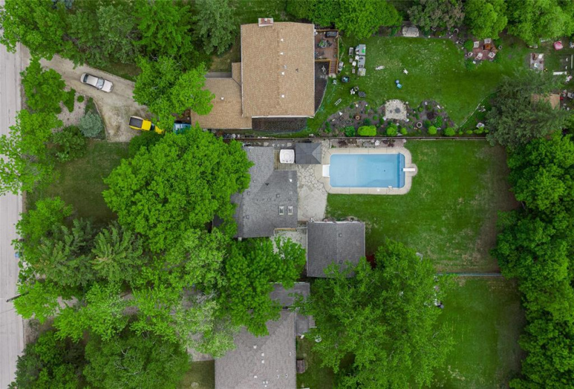 775 Harstone, 4 Bedrooms Bedrooms, 11 Rooms Rooms,2 BathroomsBathrooms,Residential,For Sale,Harstone