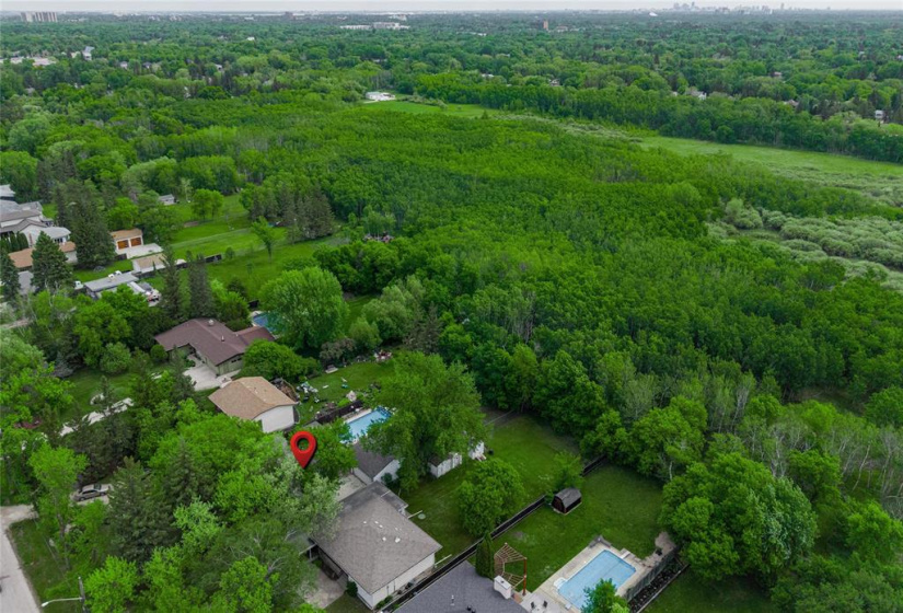 775 Harstone, 4 Bedrooms Bedrooms, 11 Rooms Rooms,2 BathroomsBathrooms,Residential,For Sale,Harstone