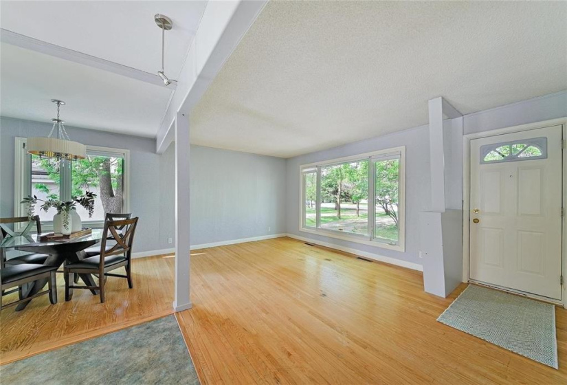 775 Harstone, 4 Bedrooms Bedrooms, 11 Rooms Rooms,2 BathroomsBathrooms,Residential,For Sale,Harstone