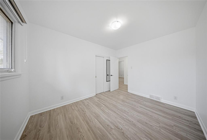 899 Consol, 4 Bedrooms Bedrooms, 9 Rooms Rooms,2 BathroomsBathrooms,Residential,For Sale,Consol